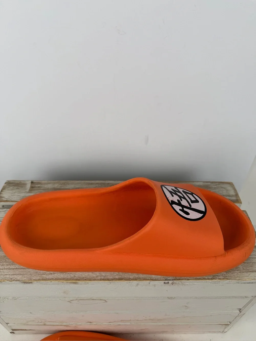 Dragon Ball Z Goku symbol comfort slide sandals signature kanji on strap size 10